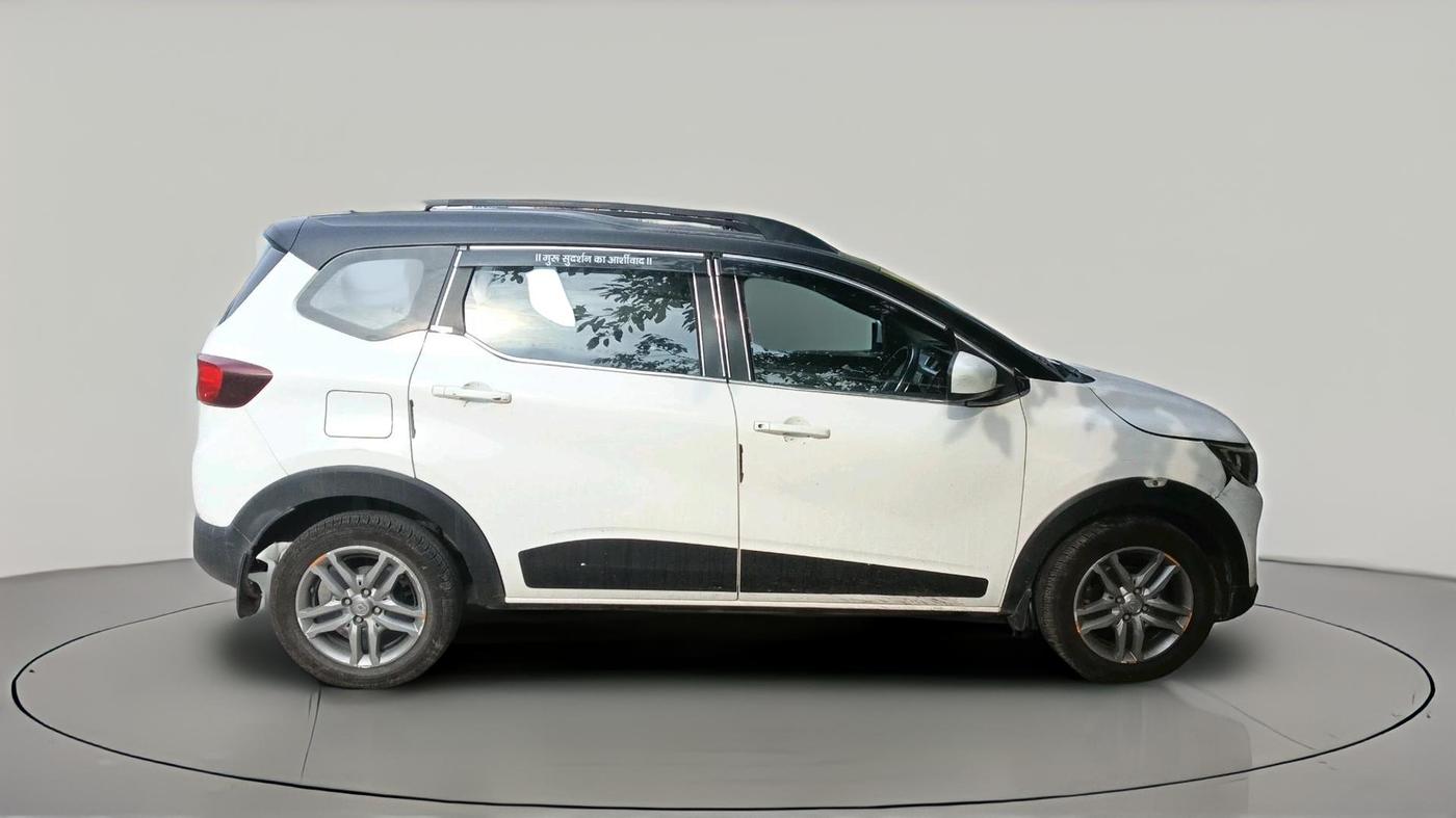 2020 Renault TRIBER RXZ AMT, Petrol, Automatic, 73,786 km, exterior
