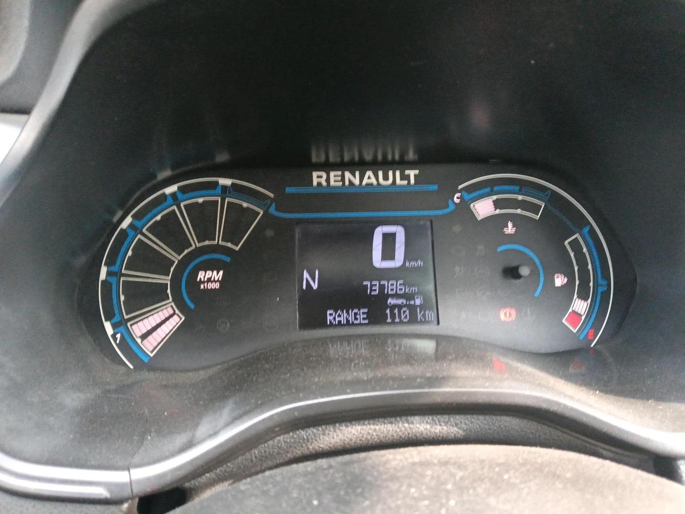 2020 Renault TRIBER RXZ AMT, Petrol, Automatic, 73,786 km, interior
