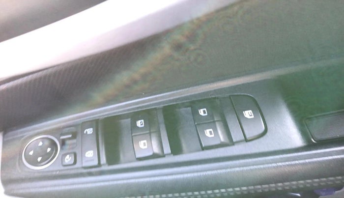 2021 KIA SONET HTX 1.0 IMT, Petrol, Manual, 74,716 km, interior