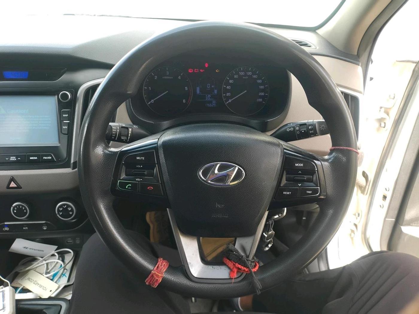 2016 Hyundai Creta S PLUS 1.4 DIESEL, Diesel, Manual, 1,76,629 km, interior