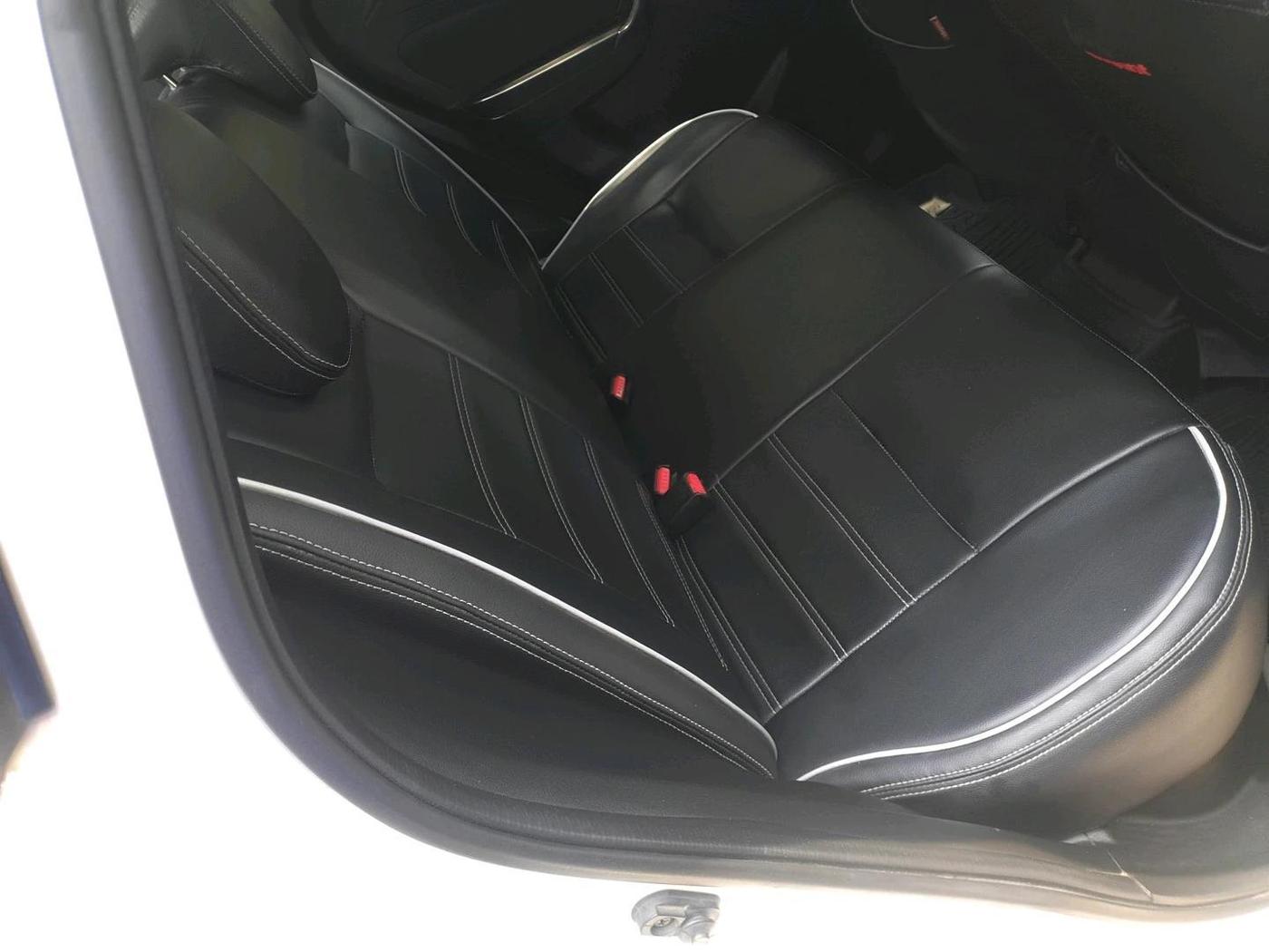 2019 Maruti Vitara Brezza VDI, Diesel, Manual, 1,32,642 km, interior