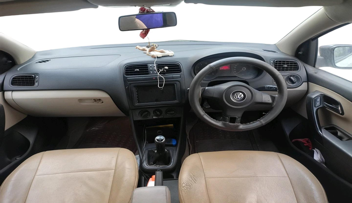 2011 Volkswagen Polo TRENDLINE 1.2L PETROL, Petrol, Manual, 1,34,393 km, interior