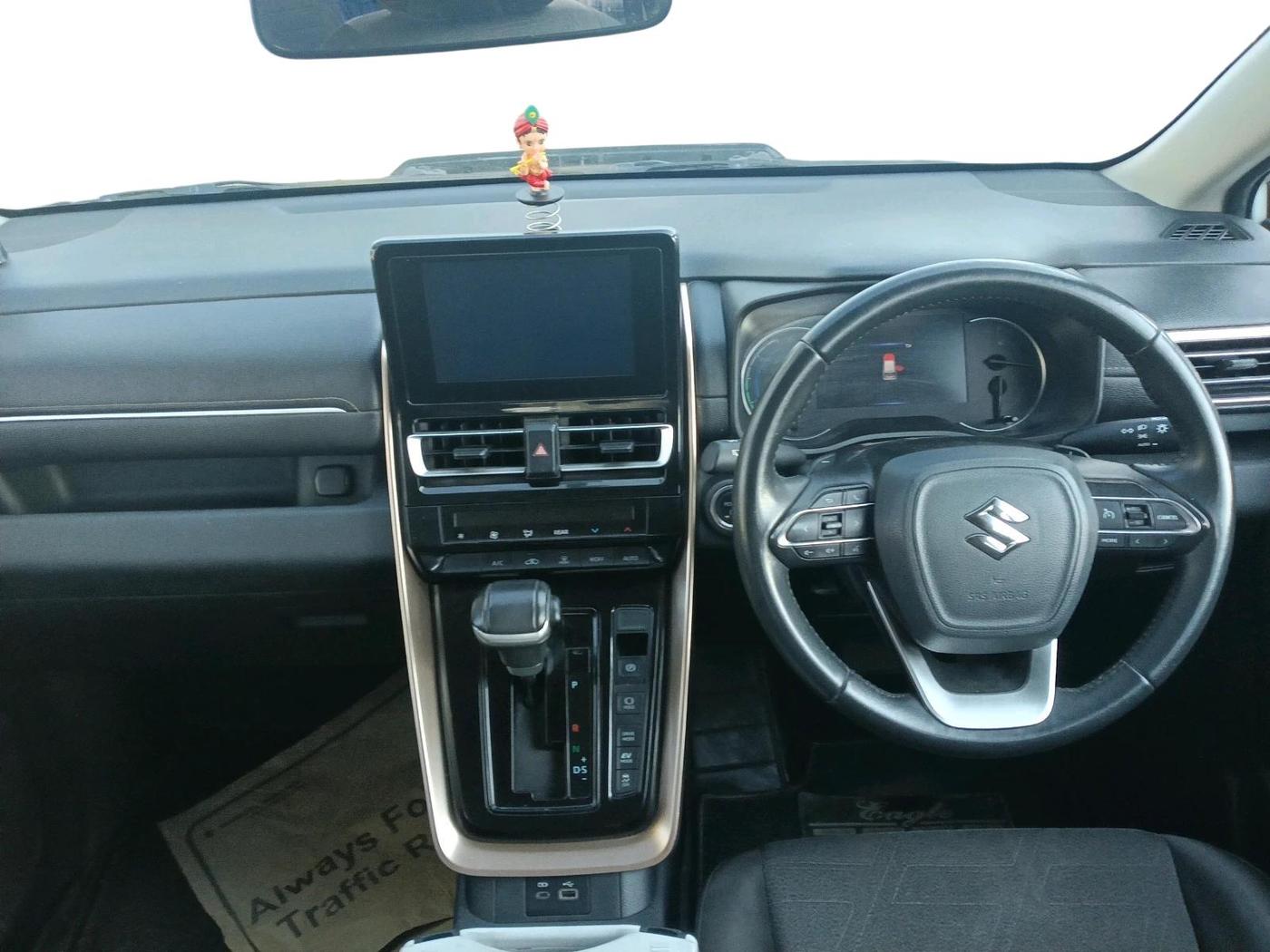 2023 Maruti Invicto ZETA PLUS 7 STR STRONG HYBRID, Hybrid, Automatic, 99,049 km, interior