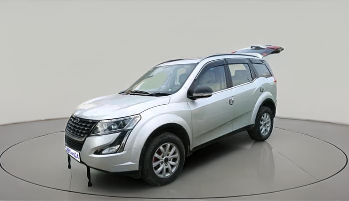 2019 Mahindra XUV500 W9, Diesel, Manual, 1,02,604 km, exterior