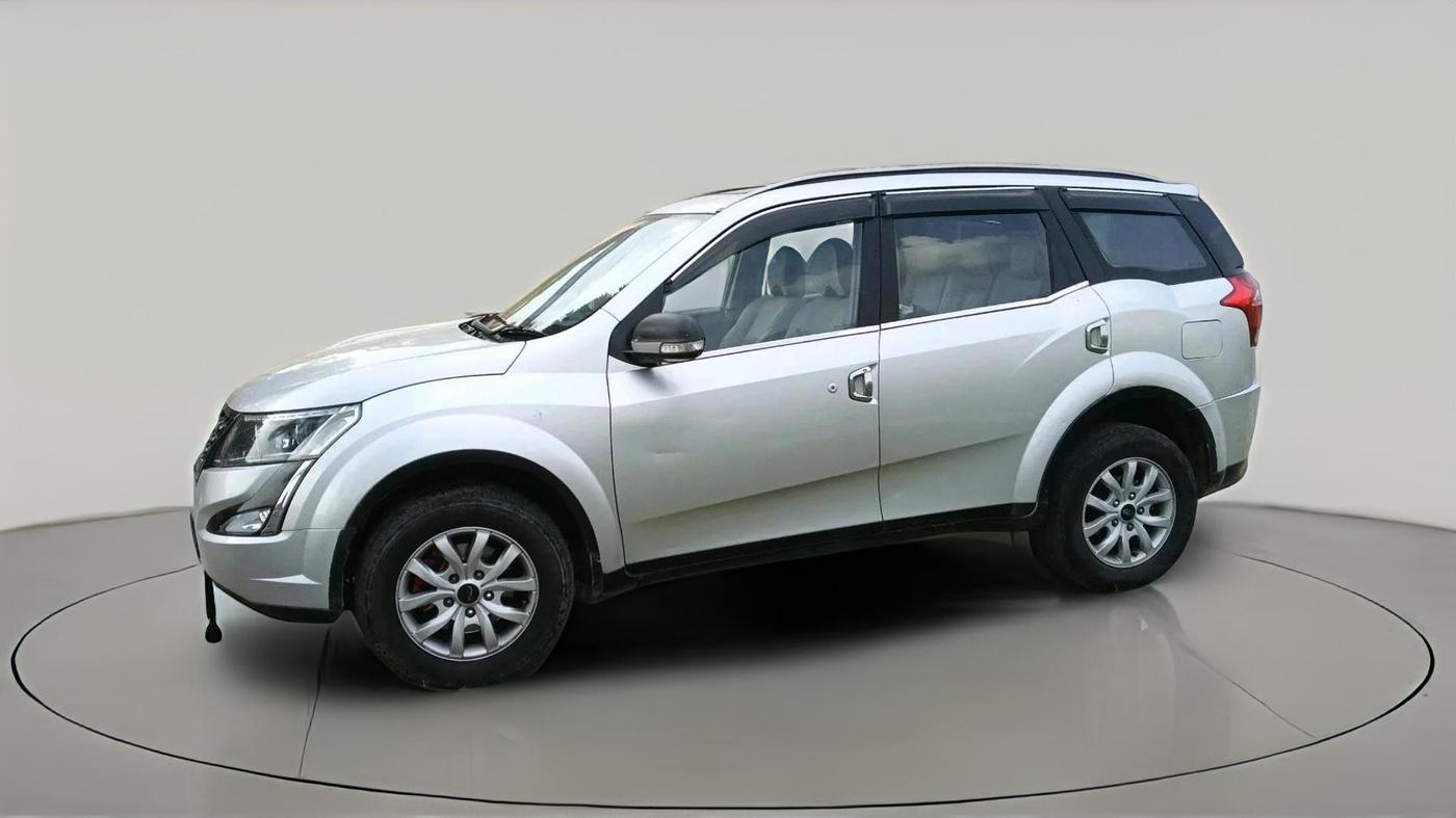 2019 Mahindra XUV500 W9, Diesel, Manual, 1,03,000 km, exterior