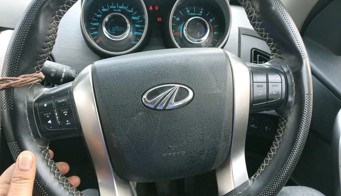 2019 Mahindra XUV500 W9, Diesel, Manual, 1,02,604 km, interior