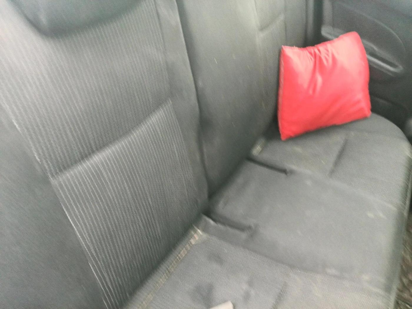 2015 Maruti Swift LXI, CNG, Manual, 1,13,521 km, interior