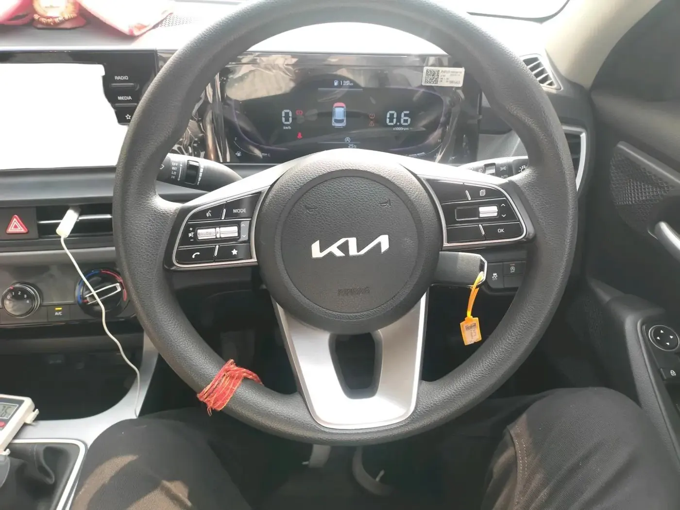 2023 KIA SELTOS  HTK 1.5 PETROL MT, Petrol, Manual, 14,066 km, interior