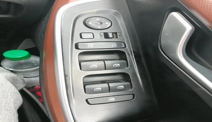 2022 Hyundai ALCAZAR PRESTIGE(O) 1.5 AT 7STR, Diesel, Automatic, 1,50,472 km, interior