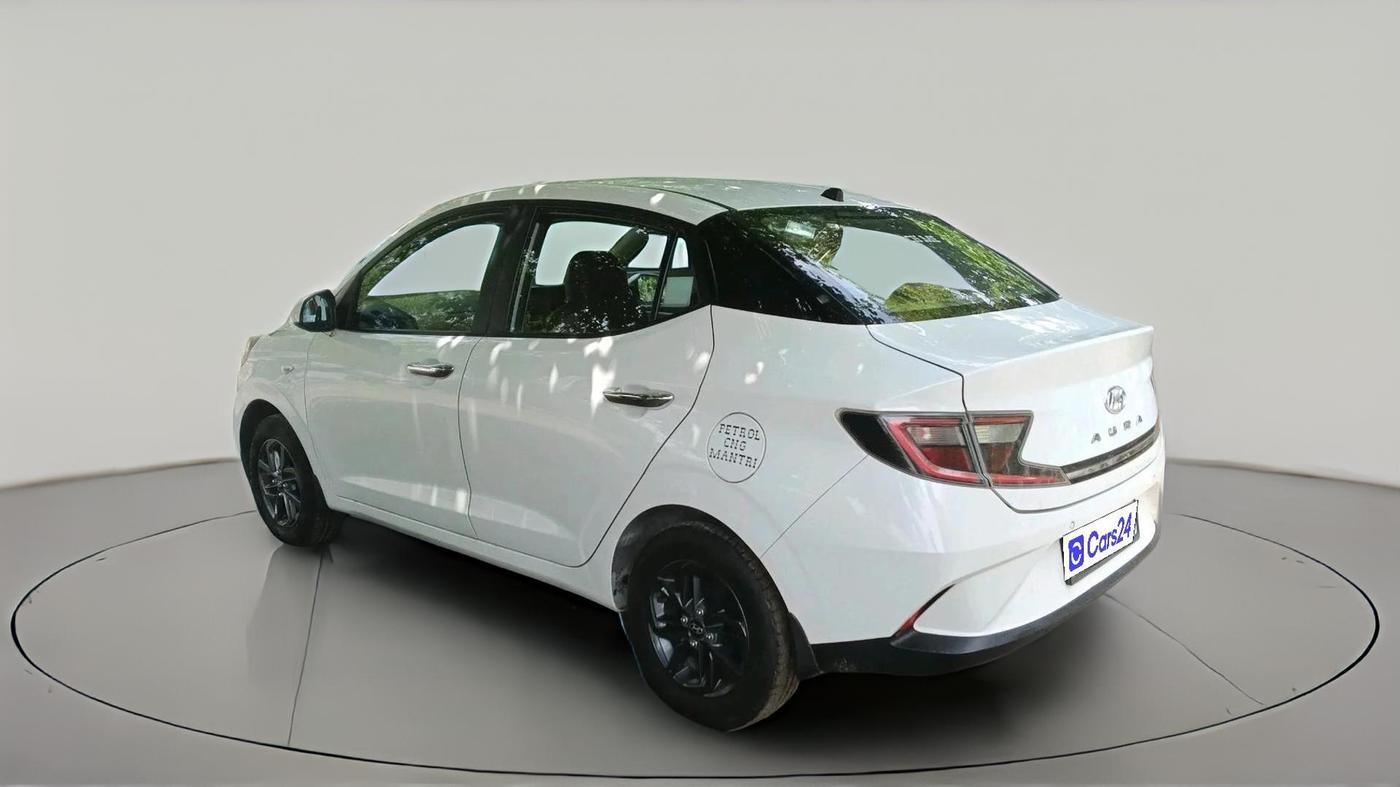 2022 Hyundai AURA S 1.2 CNG, CNG, Manual, 1,08,186 km, exterior