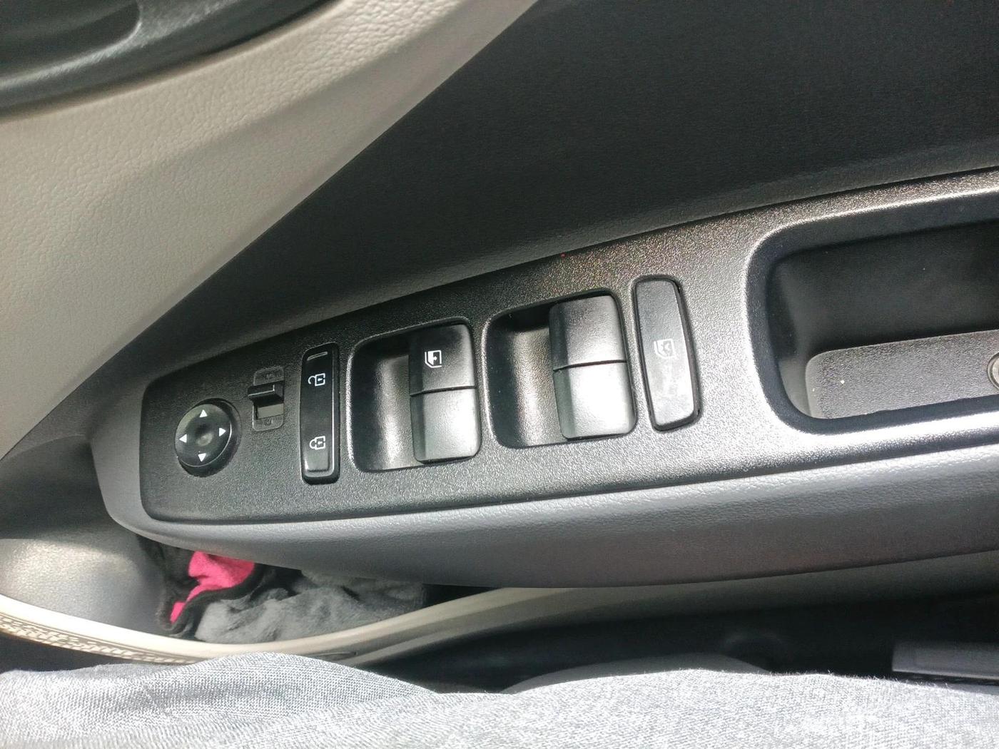 2022 Hyundai AURA S 1.2 CNG, CNG, Manual, 1,08,186 km, interior