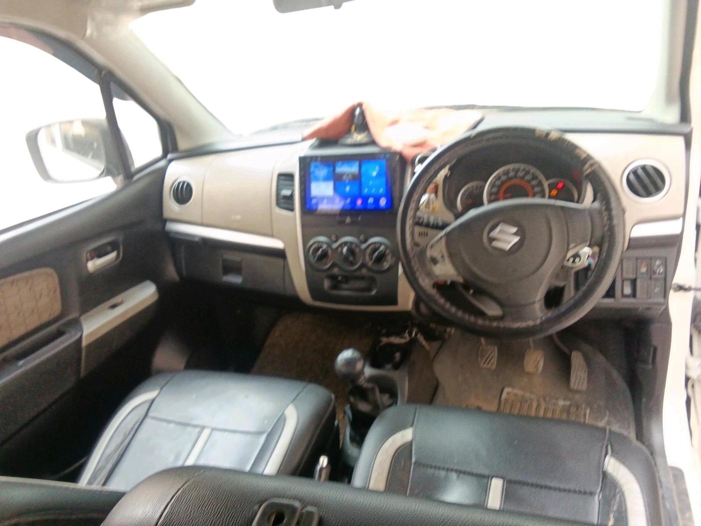 2014 Maruti Wagon R 1.0 VXI, Petrol, Manual, 1,06,383 km, interior