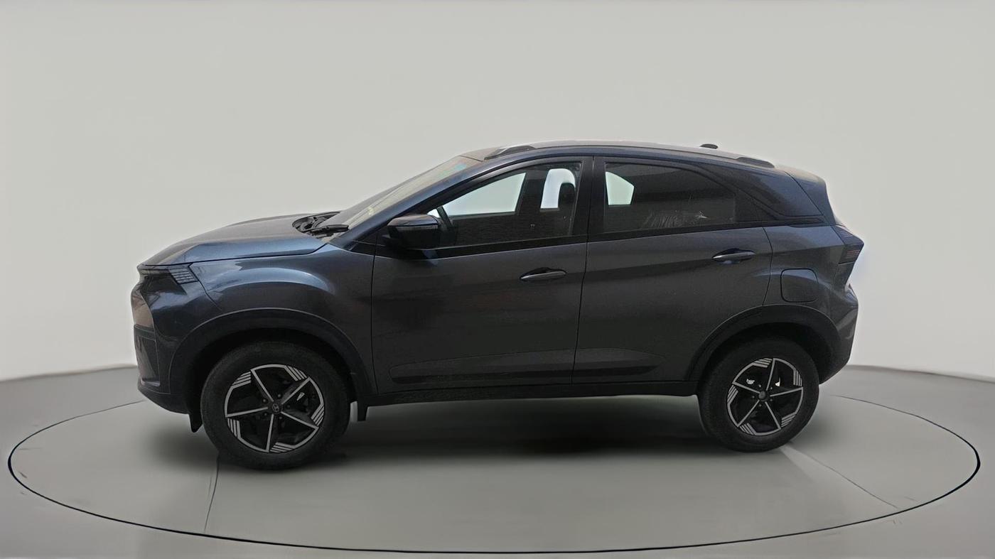 2023 Tata NEXON FEARLESS SUNROOF DCA 1.2 P DUAL TONE, CNG, Automatic, 39,983 km, exterior