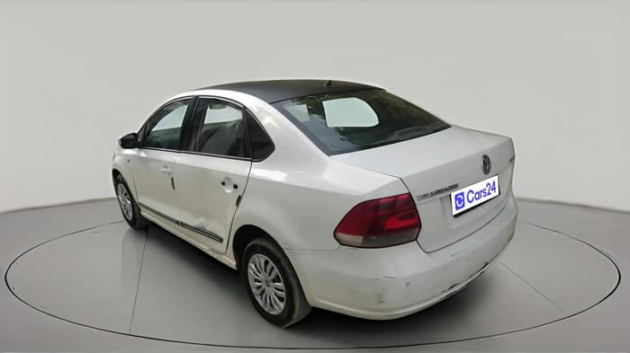 2013 Volkswagen Vento TRENDLINE DIESEL 1.6, Diesel, Manual, 2,13,116 km, exterior
