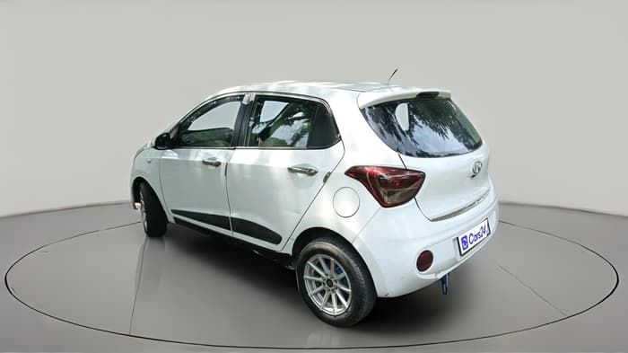 2017 Hyundai Grand i10 MAGNA 1.2 KAPPA VTVT, Petrol, Manual, 1,05,925 km, exterior