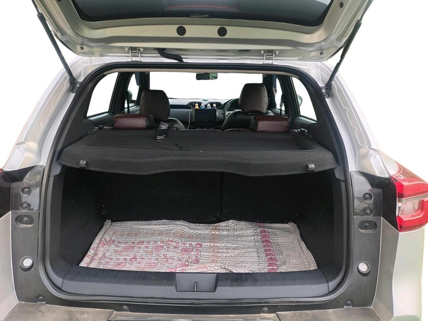 2026 Nissan MAGNITE Visia B4D 1.0 Petrol MT, Petrol, Manual, 15,601 km, exterior