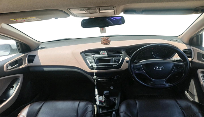 2016 Hyundai Elite i20 SPORTZ 1.2, Petrol, Manual, 1,07,574 km, interior