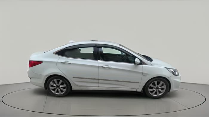 2012 Hyundai Verna FLUIDIC 1.6 CRDI SX, Diesel, Manual, 1,07,028 km, exterior