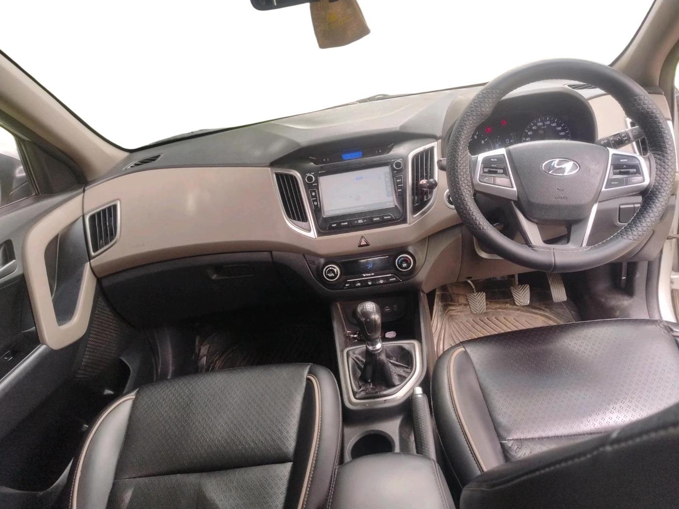 2016 Hyundai Creta SX PLUS 1.6 PETROL, Petrol, Manual, 90,000 km, interior