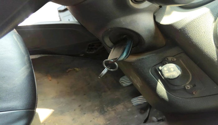 2019 Renault Kwid CLIMBER 1.0 AMT (O), Petrol, Automatic, 45,925 km, interior