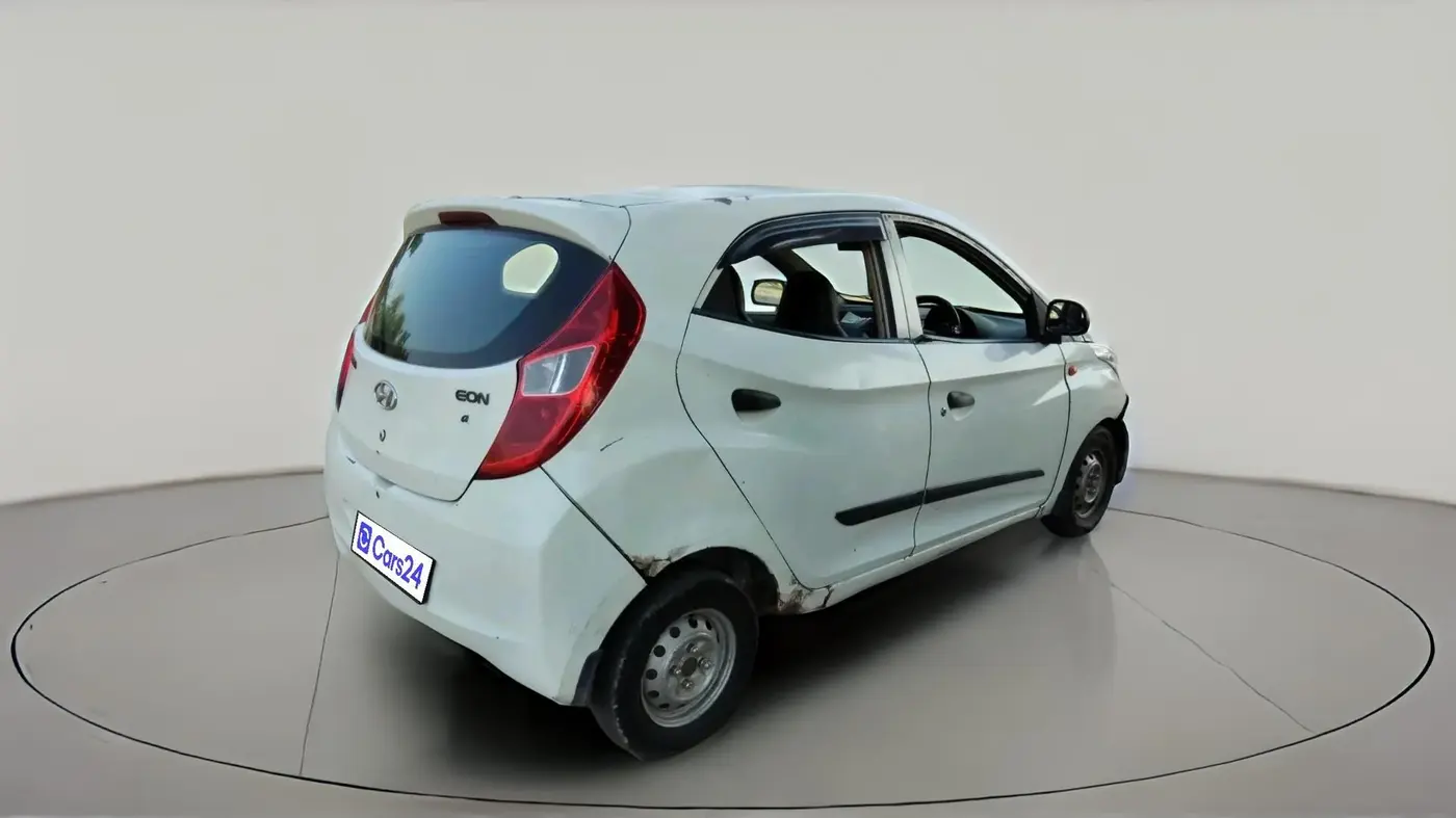 2015 Hyundai Eon ERA +, Petrol, Manual, 1,27,295 km, exterior