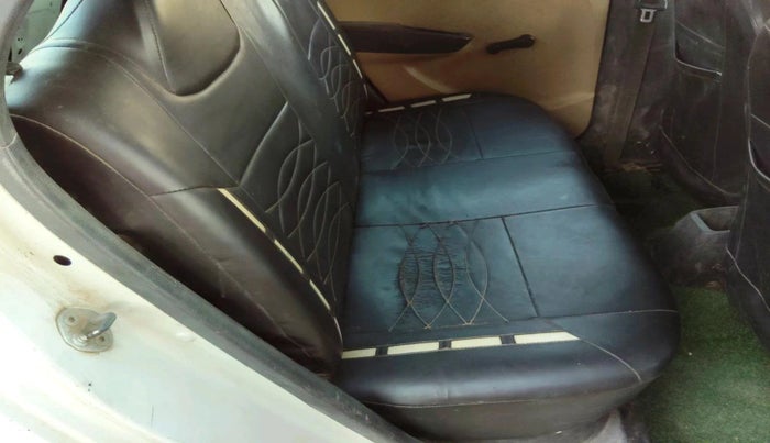 2015 Hyundai Eon ERA +, Petrol, Manual, 1,27,295 km, interior