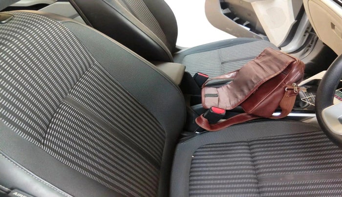 2022 KIA CARENS PRESTIGE PLUS 1.4 PETROL 7 STR, Petrol, Manual, 36,683 km, interior