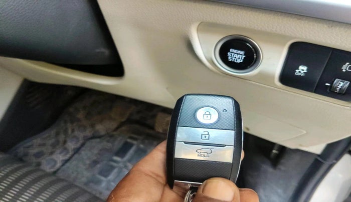 2022 KIA CARENS PRESTIGE PLUS 1.4 PETROL 7 STR, Petrol, Manual, 36,683 km, interior