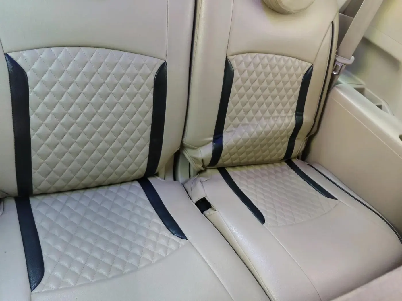 2018 Maruti Ertiga VDI SHVS, Diesel, Manual, 1,35,161 km, interior
