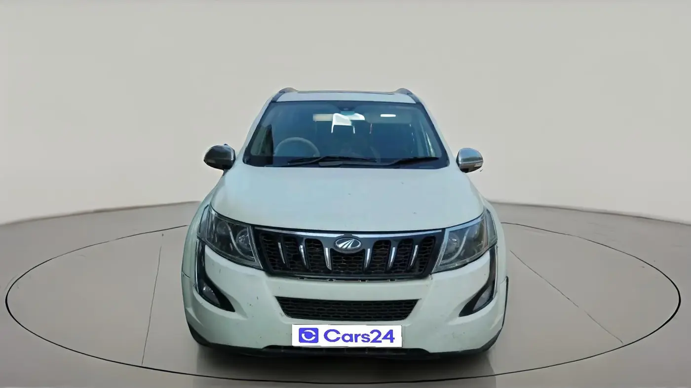 2018 Mahindra XUV500 W10, Diesel, Manual, 1,02,044 km, exterior