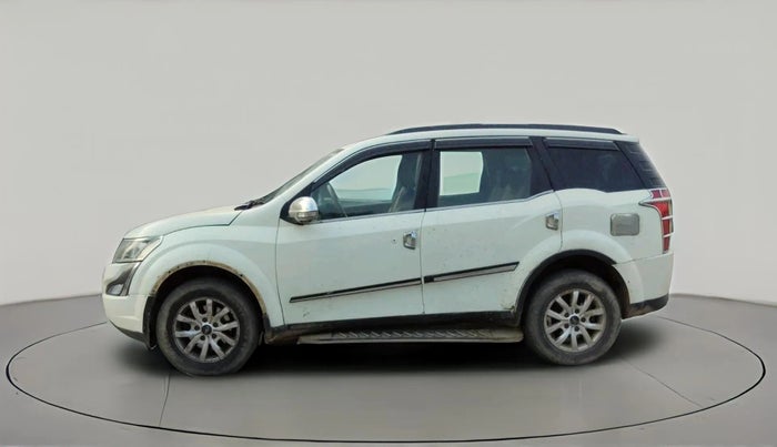 2018 Mahindra XUV500 W10, Diesel, Manual, 1,02,044 km, exterior