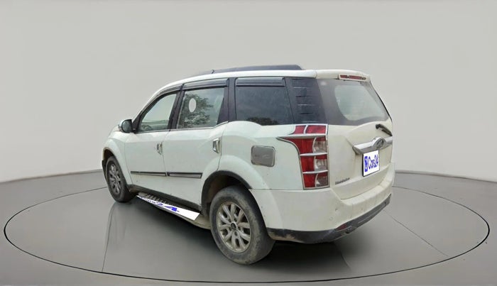 2018 Mahindra XUV500 W10, Diesel, Manual, 1,02,044 km, exterior