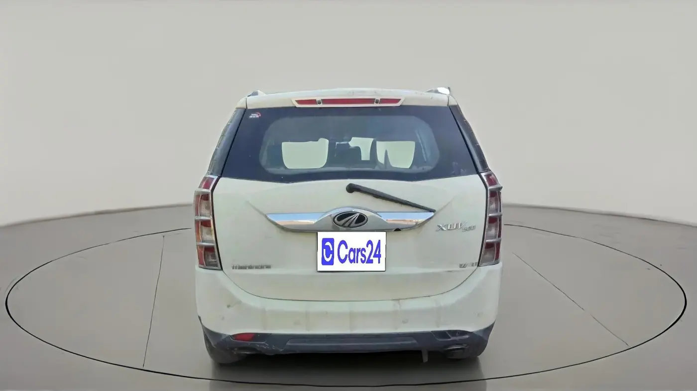 2018 Mahindra XUV500 W10, Diesel, Manual, 1,02,044 km, exterior