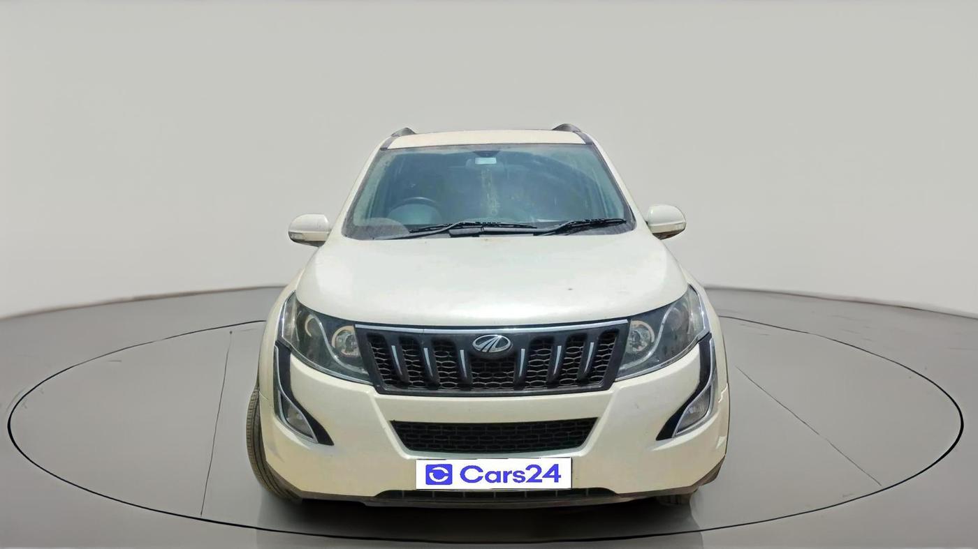 2015 Mahindra XUV500 W6, Diesel, Manual, 1,47,832 km, exterior