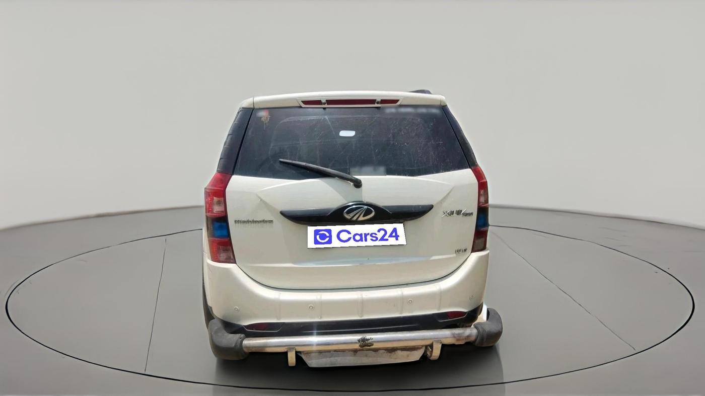 2015 Mahindra XUV500 W6, Diesel, Manual, 1,47,832 km, exterior