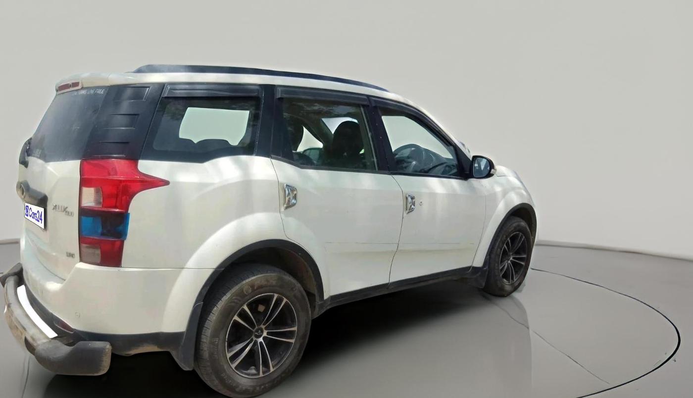 2015 Mahindra XUV500 W6, Diesel, Manual, 1,47,832 km, exterior