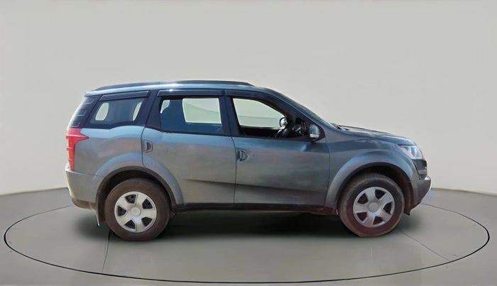 2013 Mahindra XUV500 W6, Diesel, Manual, 2,74,674 km, exterior