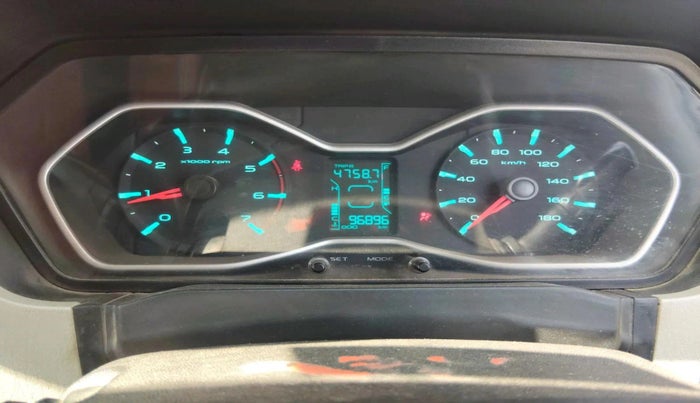 2020 Mahindra Scorpio S9, Diesel, Manual, 96,896 km, interior