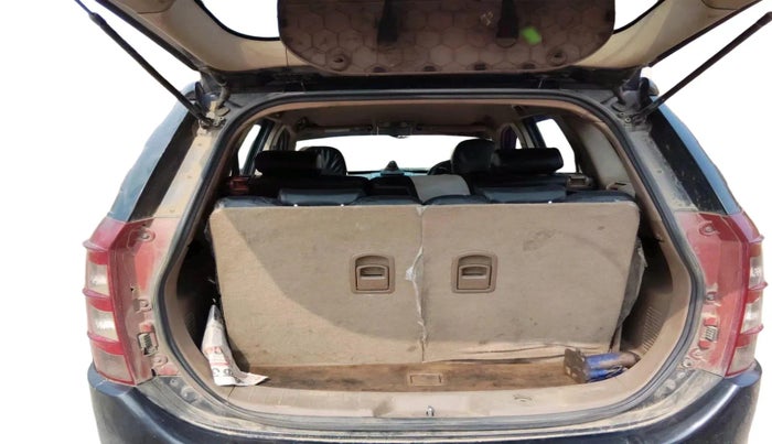 2013 Mahindra XUV500 W6, Diesel, Manual, 1,65,374 km, exterior