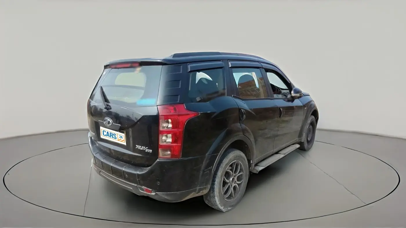 2013 Mahindra XUV500 W6, Diesel, Manual, 1,65,374 km, exterior