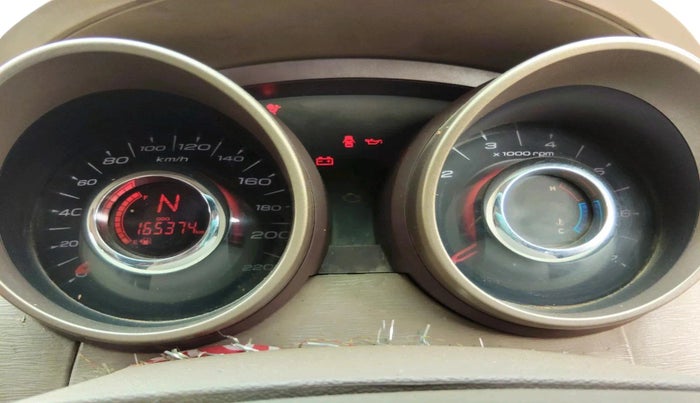 2013 Mahindra XUV500 W6, Diesel, Manual, 1,65,374 km, interior