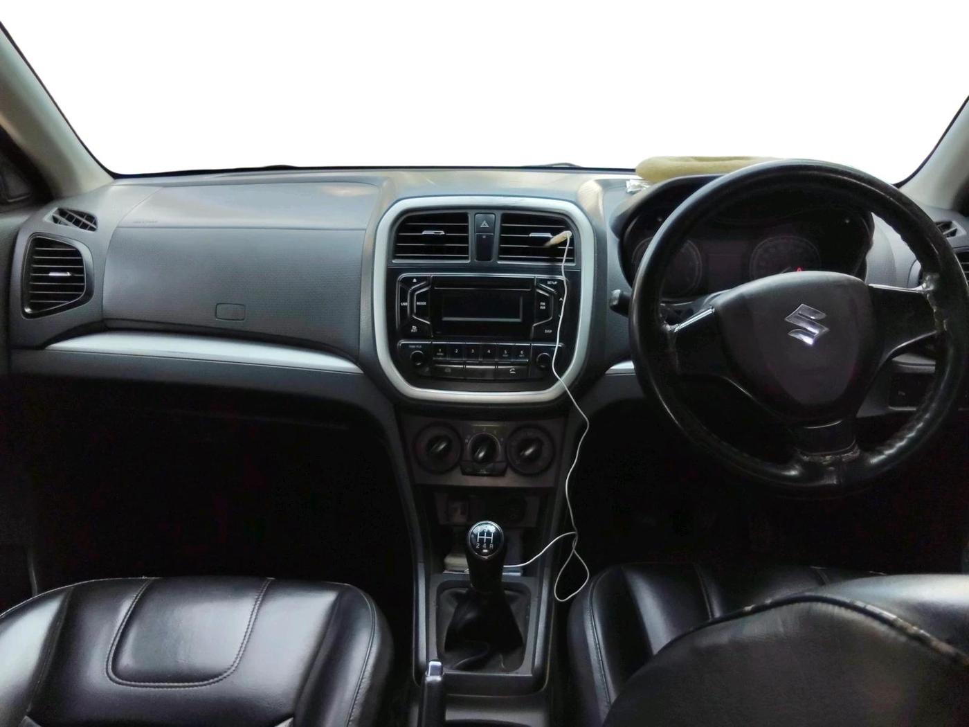 2016 Maruti Vitara Brezza VDI, Diesel, Manual, 1,13,662 km, interior
