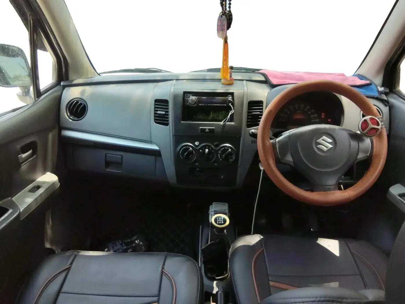 2011 Maruti Wagon R 1.0 LXI LPG, Petrol, Manual, 1,44,229 km, interior