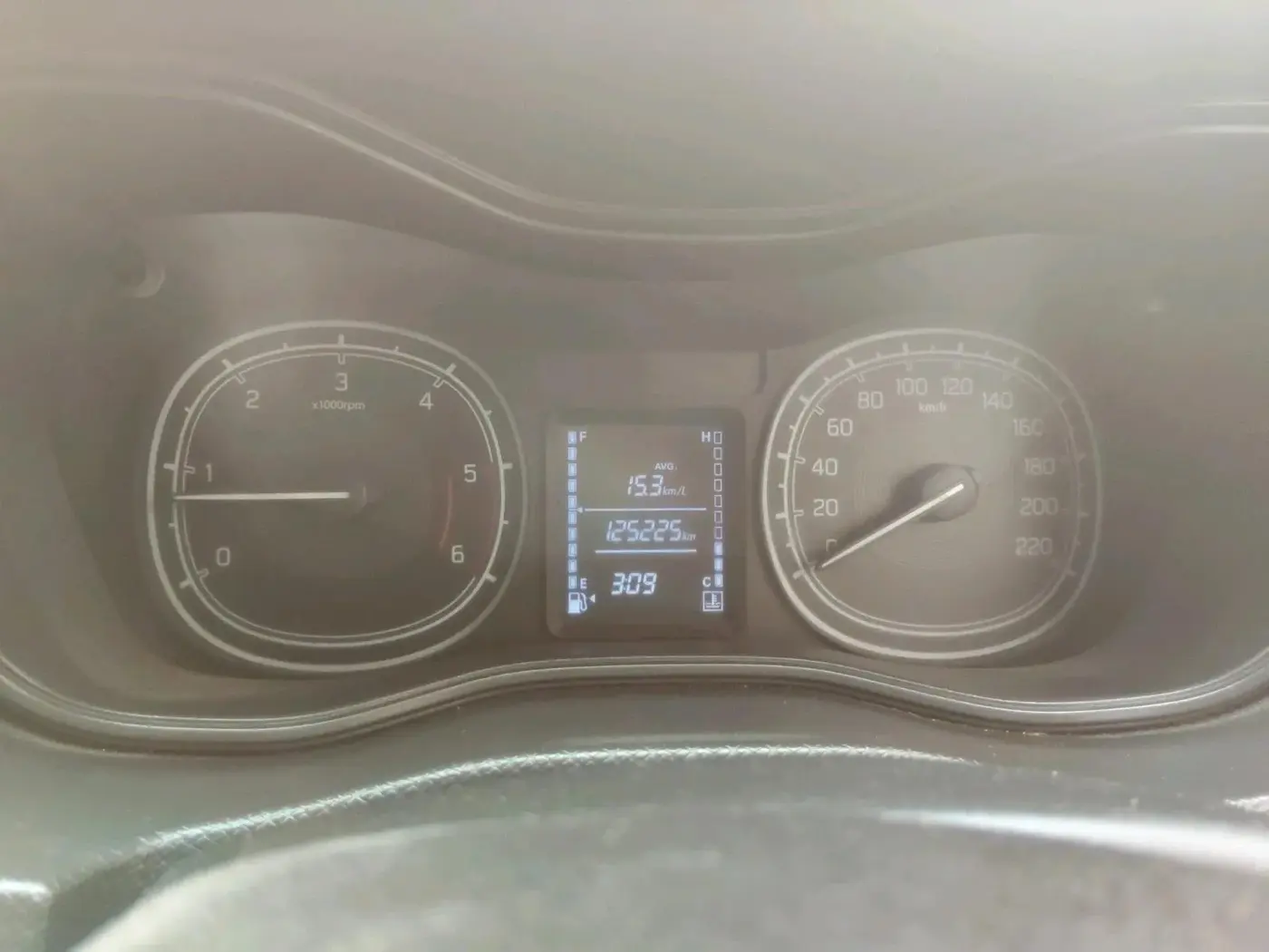 2017 Maruti Vitara Brezza VDI (O), Diesel, Manual, 1,25,252 km, interior