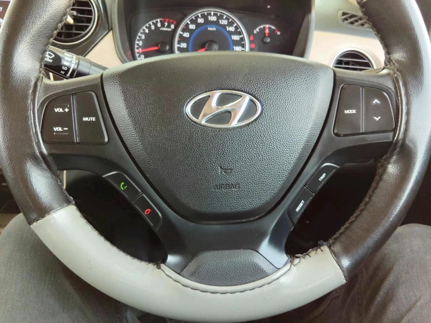 2018 Hyundai Grand i10 MAGNA 1.2 KAPPA VTVT, Petrol, Manual, 33,969 km, interior