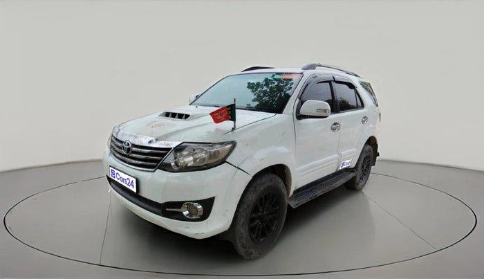 2014 Toyota Fortuner 3.0 4X4 MT, Diesel, Manual, 1,28,223 km, exterior