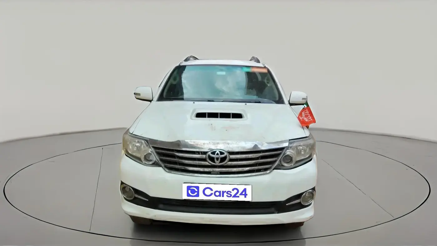 2014 Toyota Fortuner 3.0 4X4 MT, Diesel, Manual, 1,28,223 km, exterior