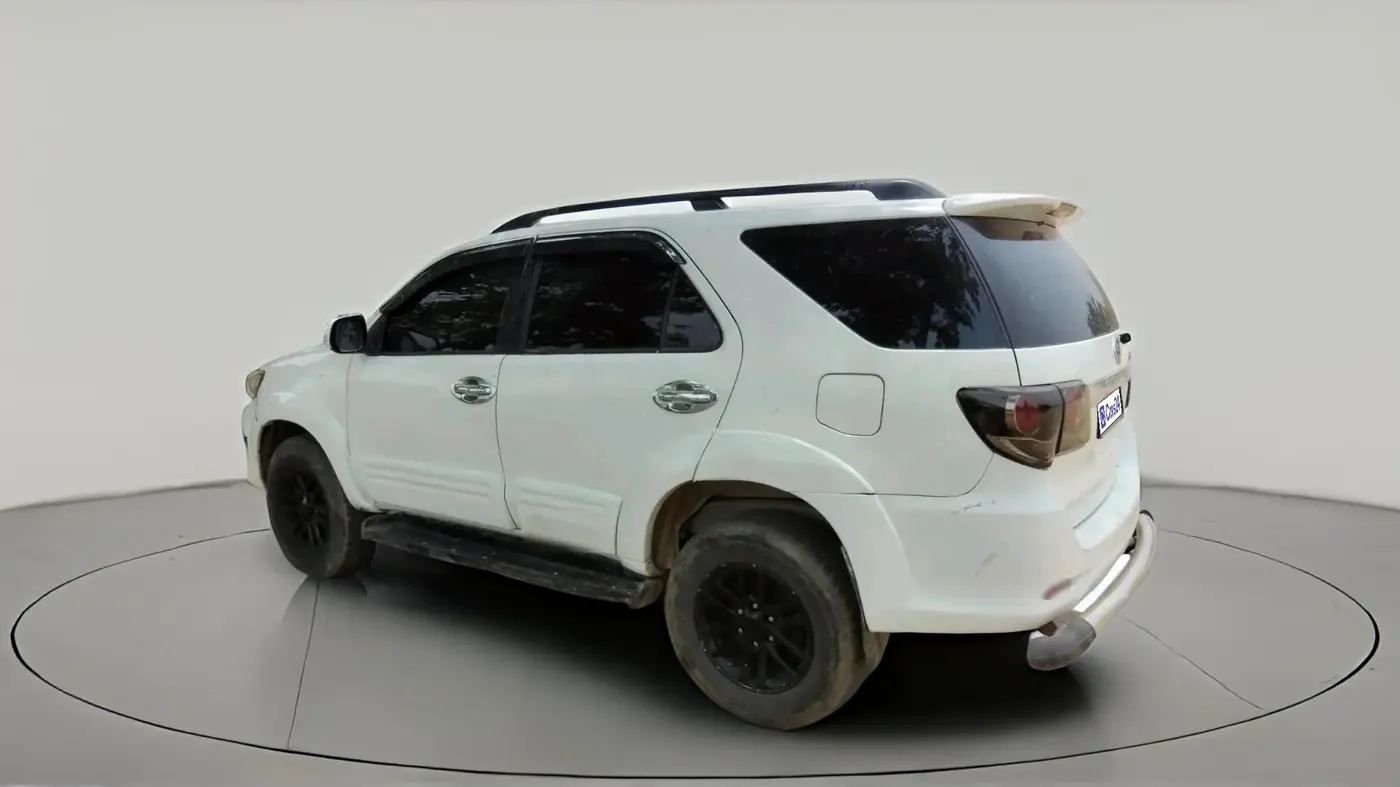 2014 Toyota Fortuner 3.0 4X4 MT, Diesel, Manual, 1,28,223 km, exterior