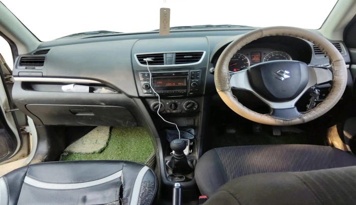 2016 Maruti Swift VXI, Petrol, Manual, 1,28,484 km, interior