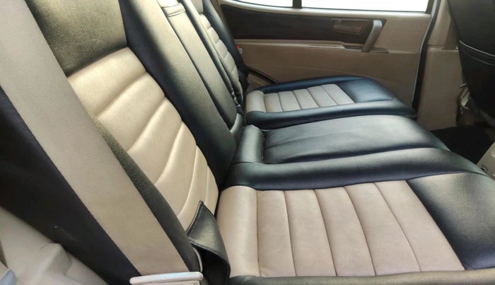 2014 Tata Safari 4X2 LX DICOR, Diesel, Manual, 76,258 km, interior